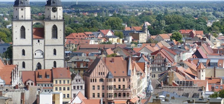 Reformationsfest mit Pfarrer Alexander Garth aus Wittenberg am 25. Oktober 2020: Festgottesdienst um 10 Uhr Reformationsfest mit Pfarrer Alexander Garth aus Wittenberg am 25. Oktober 2020: Festgottesdienst um 10 Uhr